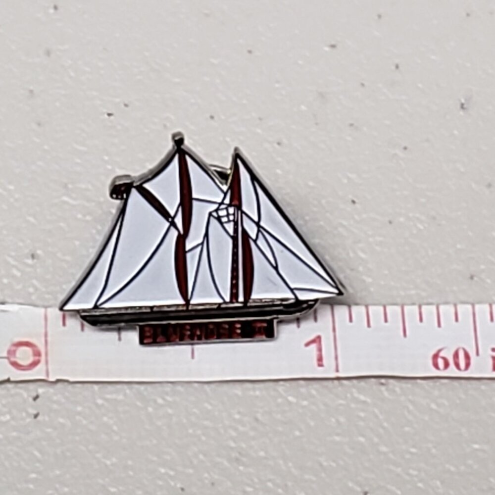Bluenose II Pin - Picture 3 of 3